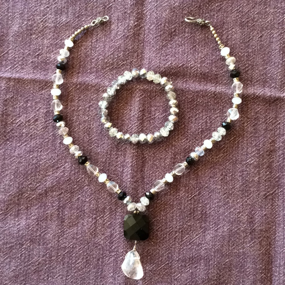 Clear quarts, Obsidian and glass bead jewelry set